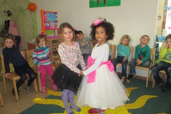 Kindergarten12 Kindergarten12