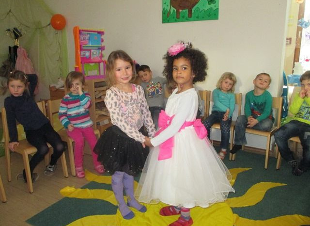 Kindergarten12 Kindergarten12