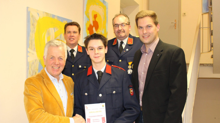 Feuerwehrmann angelobt