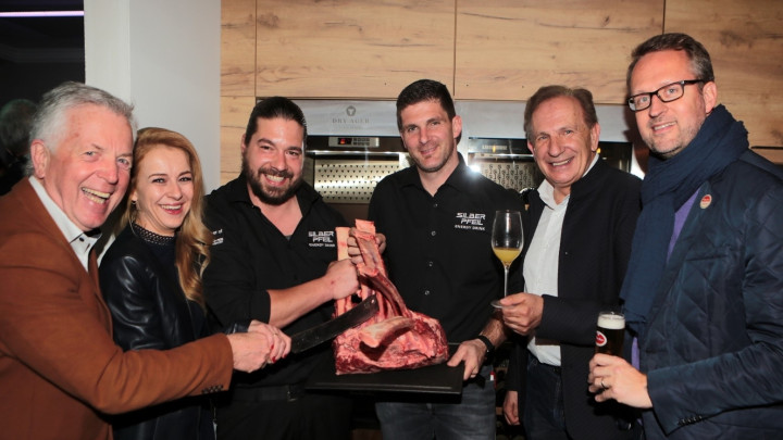 Steaks und Fisch am Golfplatz