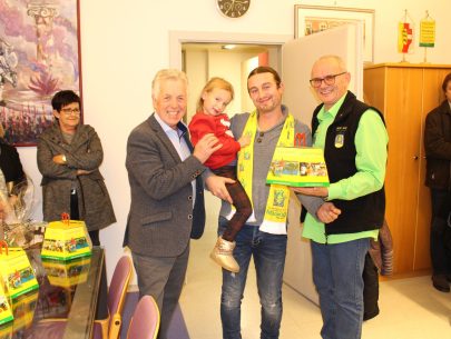 Thomas Marinitsch mit Georg Fister und LAbg. Bürgermeister Herbert Gaggl Thomas Marinitsch mit Georg Fister und LAbg. Bürgermeister Herbert Gaggl