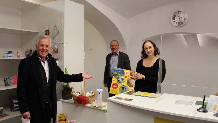 Neue Postpartnerin in Moosburg