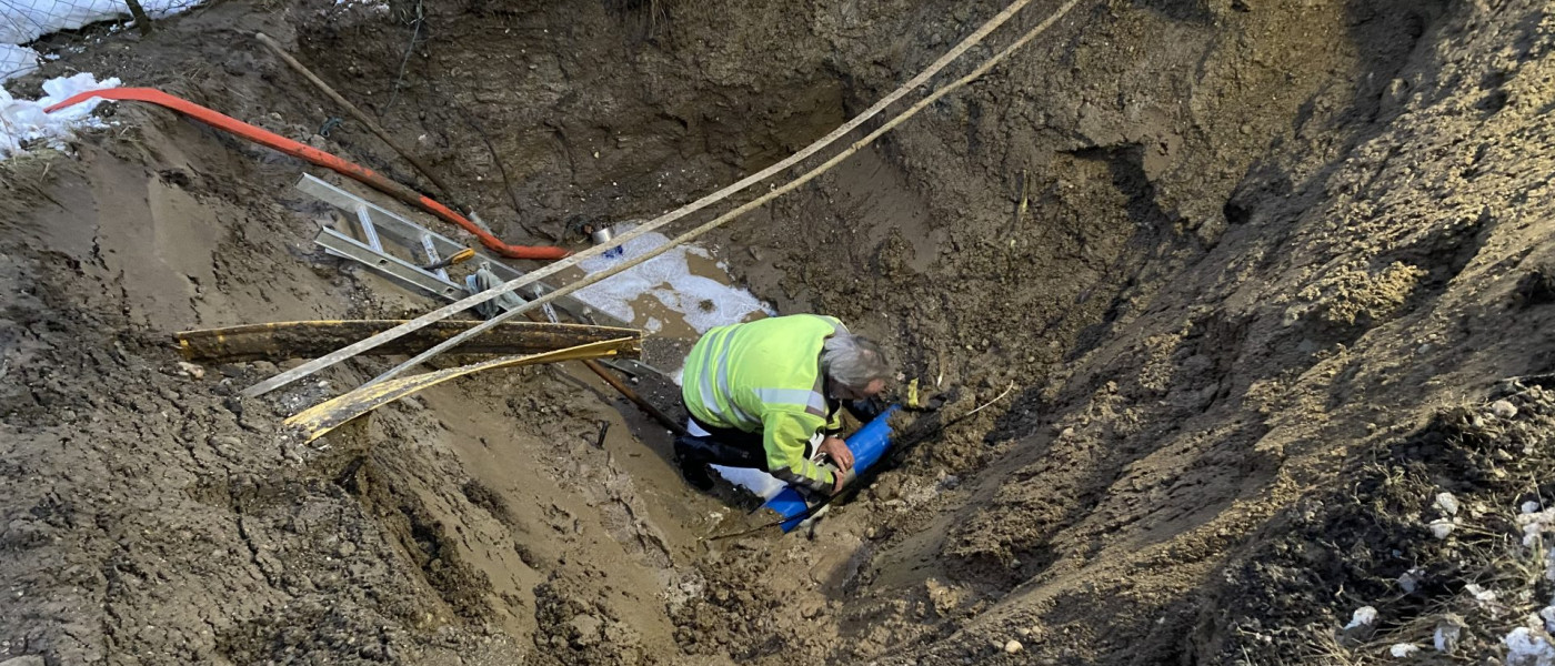 Monteur Willi Klatzer im Einsatz