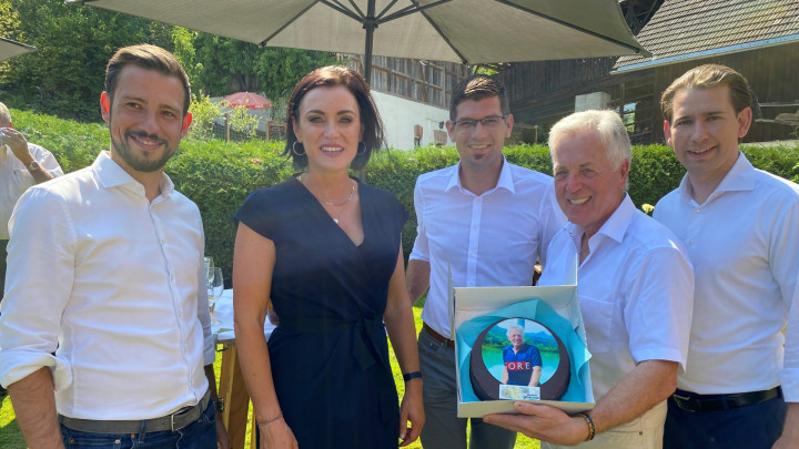 Mit 66 Jahren da fängt das Leben an.....