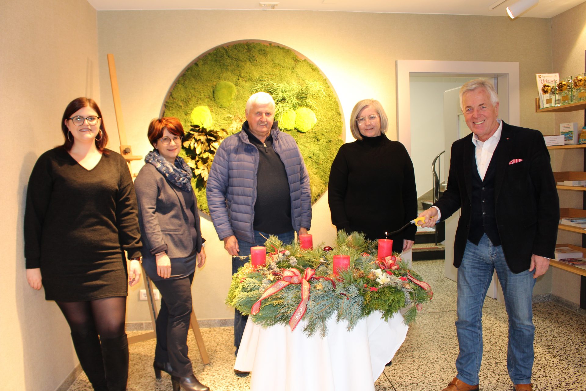 Advent, Advent ein Lichtlein brennt!