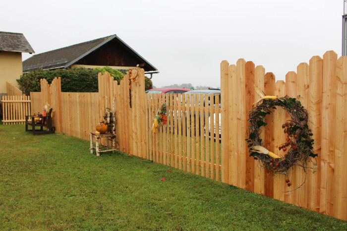 Zaun 1 Altersheim Tigring