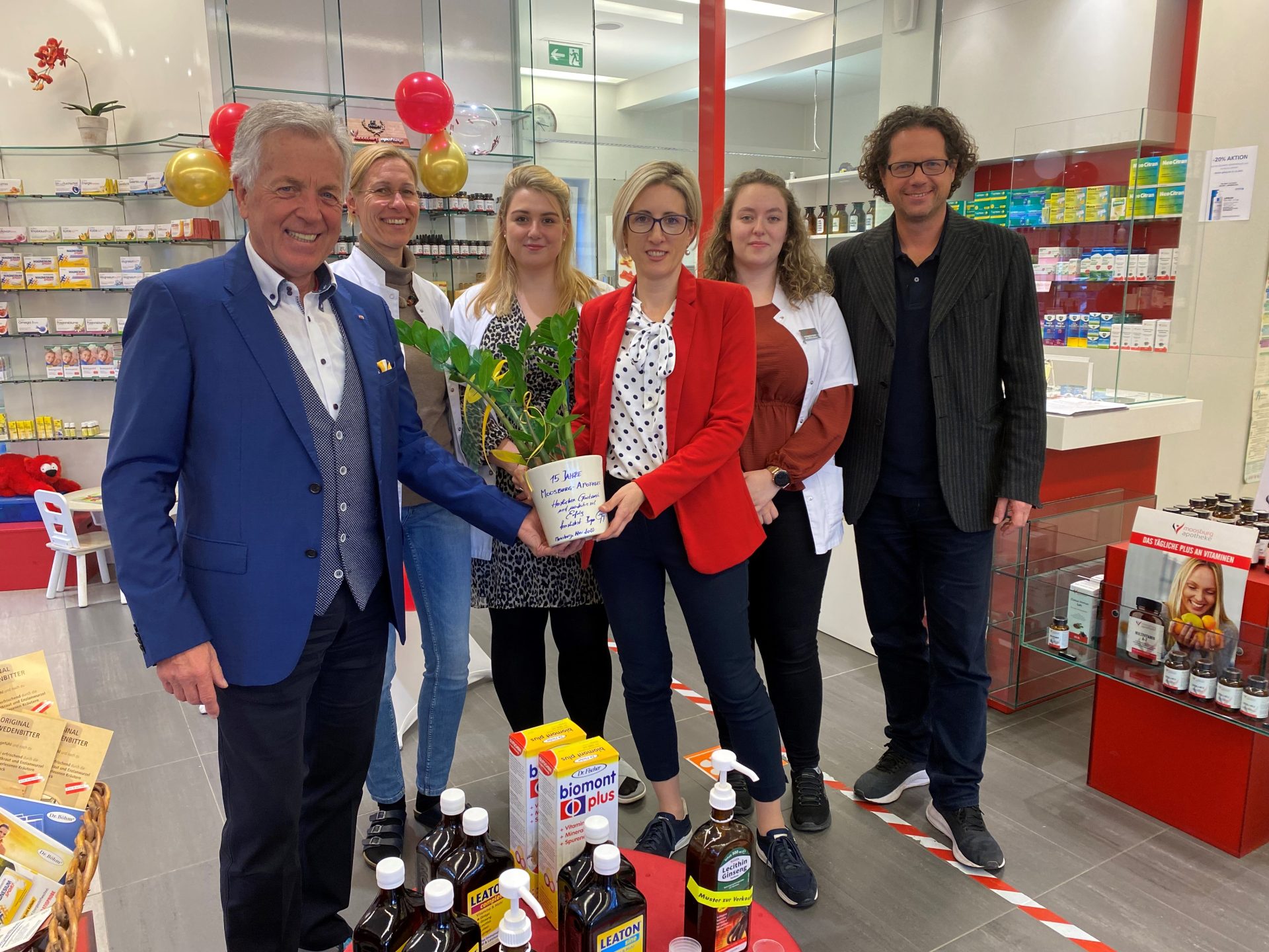 Gratulation, 15 Jahre Moosburg Apotheke Gratulation, 15 Jahre Moosburg Apotheke