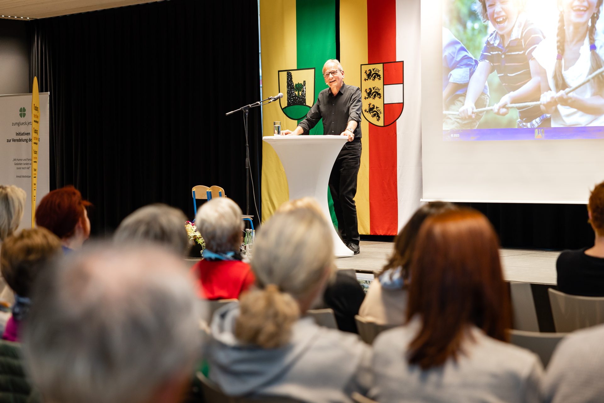 Mettnitzer, Glüxakademie Mettnitzer, Glüxakademie