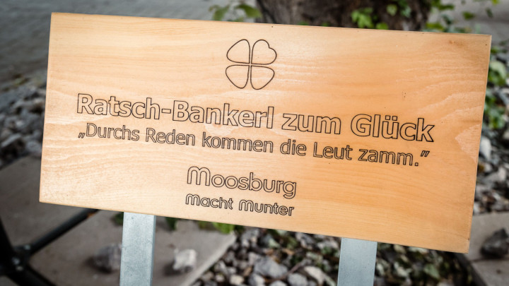 Das Ratsch-Bankerl zum Glück
