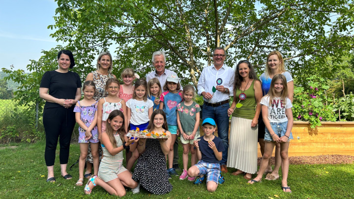 Ein Hochbeet für die Volksschule Tigring