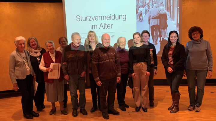 Wie vermeiden wir Stürze im Alter?