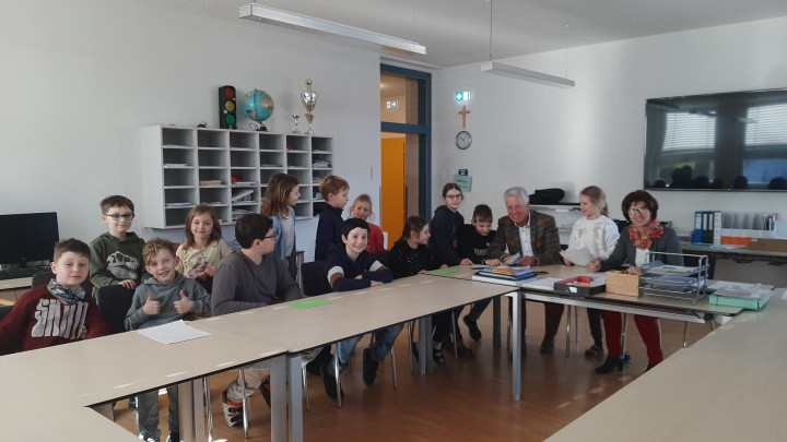 Wie funktioniert die Gemeinde?