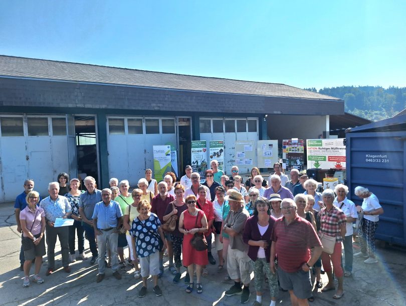 Gruppenfoto vom Abfalltag Gruppenfoto vom Abfalltag