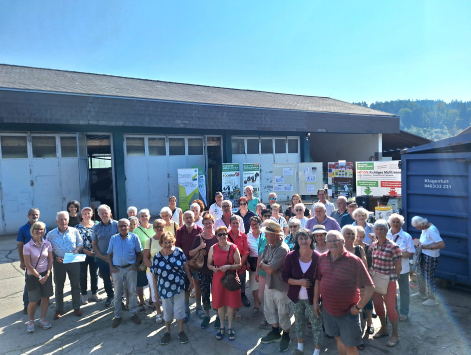 Gruppenfoto vom Abfalltag