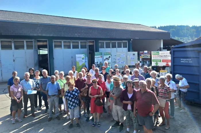 Gruppenfoto-vom-Abfalltag Gruppenfoto-vom-Abfalltag