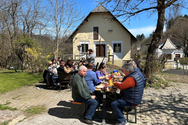 Flurreinigung, Jause Flurreinigung, Jause