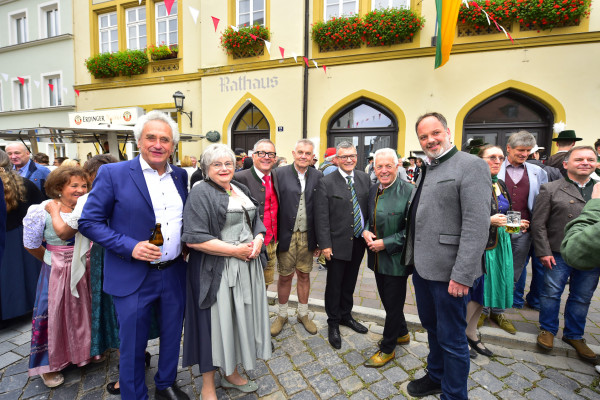 KLAUS LUECHAU @Blende 4