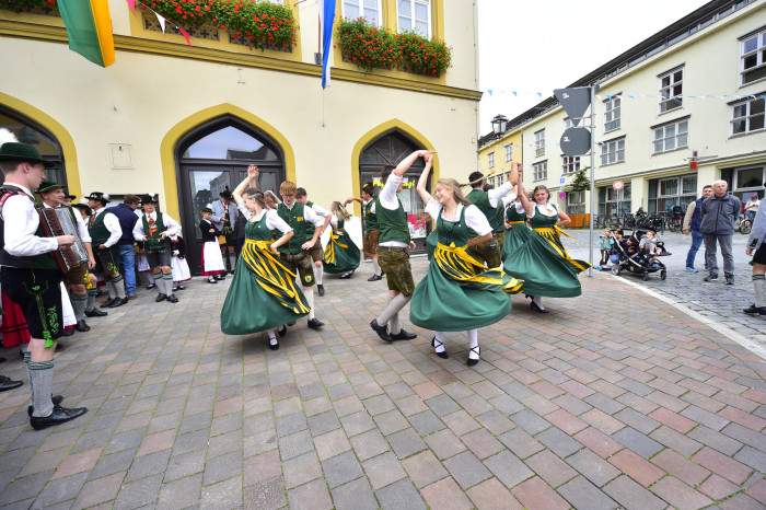 KLAUS LUECHAU @Blende 4