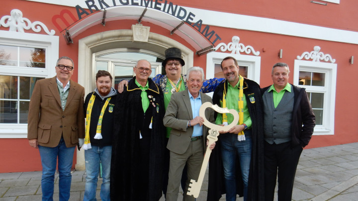 Bürgermeister ist Gemeindeschlüssel los