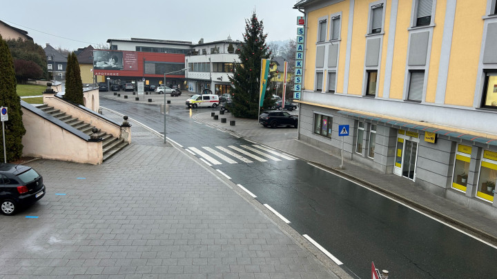 Achtung Gefahr: Glatteis auf Straßen und Wegen