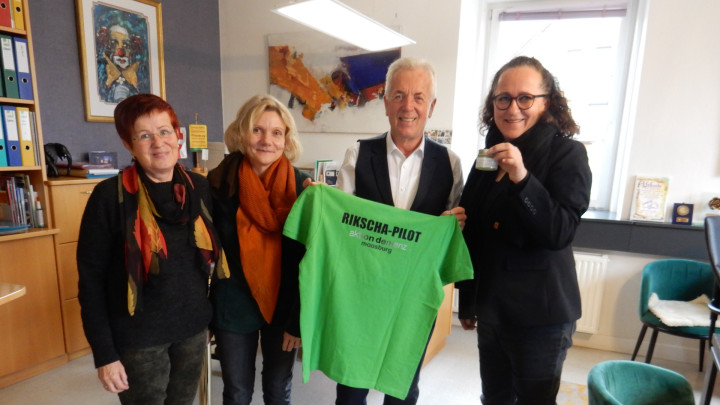 Verein aktion demenz zu Besuch bei Herrn Bürgermeister