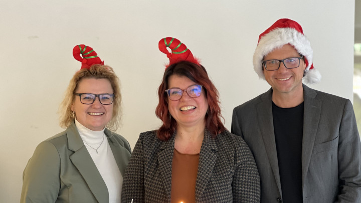 Glücksradio Moosburg – Die besondere Weihnachtssendung 2025