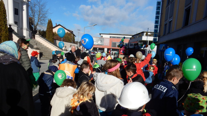 Buntes Faschingstreiben in Moosburg