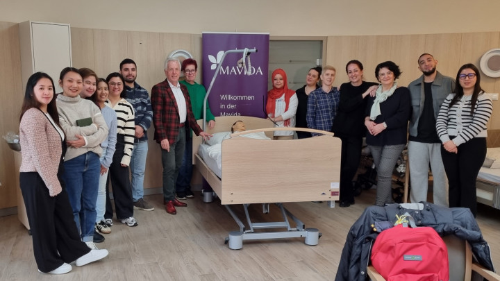 Internationale Pflegekräfte starten Vorbereitung in der Mavida Residenz in Moosburg