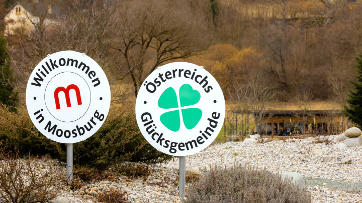 Gemeinsam dem Glück auf der Spur – der Weltglückstag in Moosburg