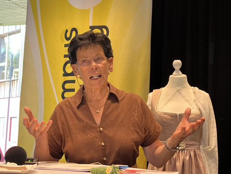 Prof. Mag. Renate Kreutzer Prof. Mag. Renate Kreutzer