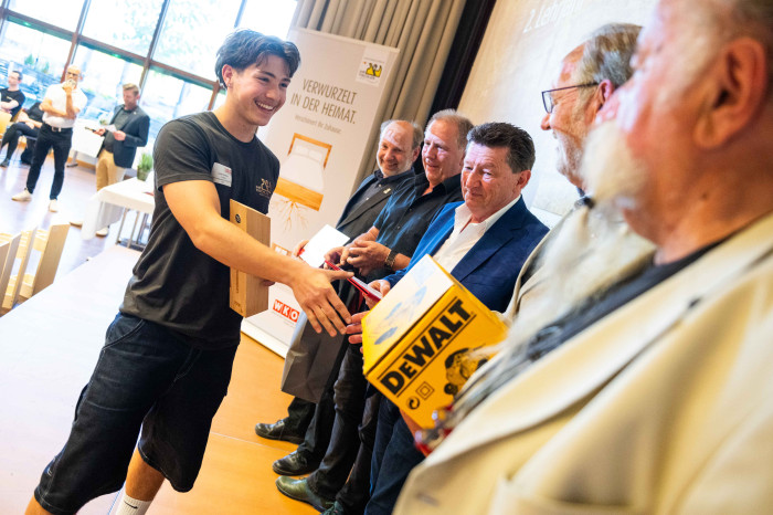Constantin Übergabe Auszeichnung Constantin Übergabe Auszeichnung