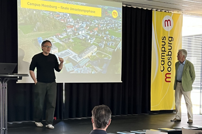 Oberösterreichische Delegation im Campus