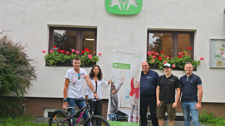 Fahrradspende für das SOS Kinderdorf
