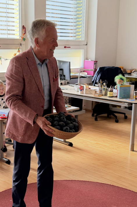 BGM mit Obstkorb in Klasse